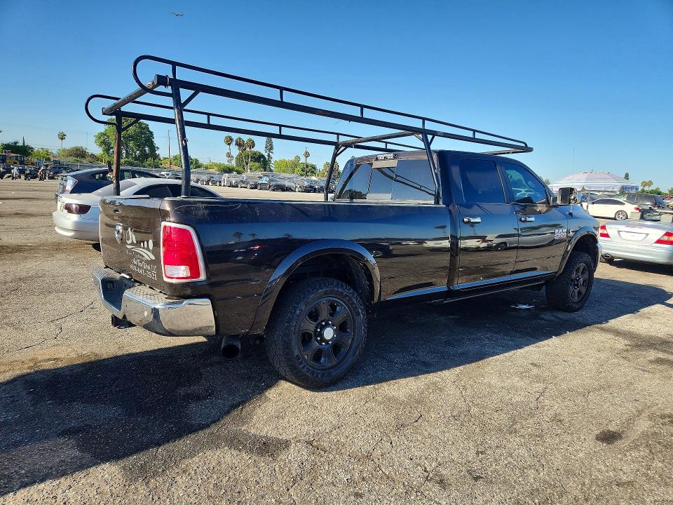 66610556 :رقم المزاد ، 3C6UR4KL8HG577993 vin ، 2017 Ram 2500 مزاد بيع