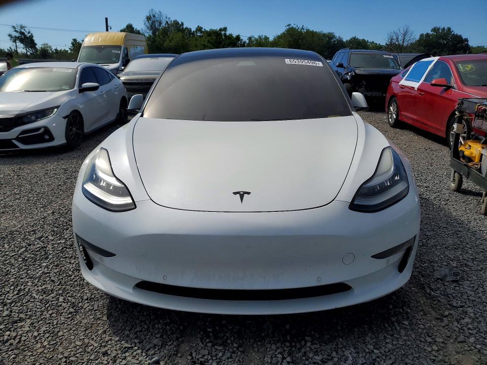 65395496 :رقم المزاد ، 5YJ3E1EB2KF510613 vin ، 2019 Tesla Model 3 مزاد بيع