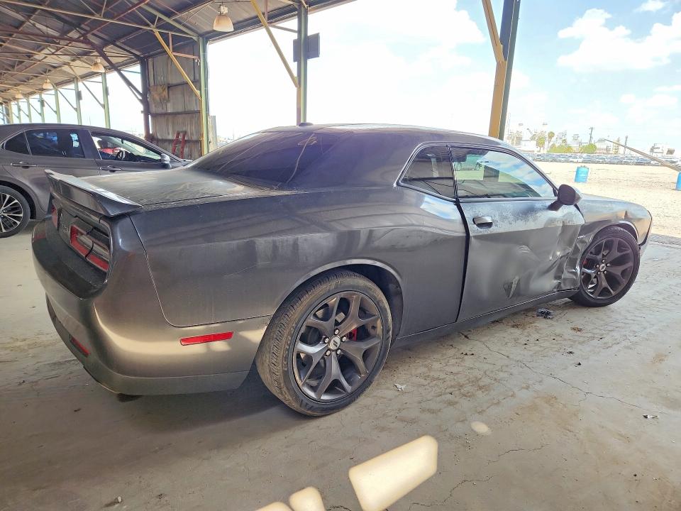 64986546 :رقم المزاد ، 2C3CDZBT8KH705158 vin ، 2019 Dodge Challenger مزاد بيع