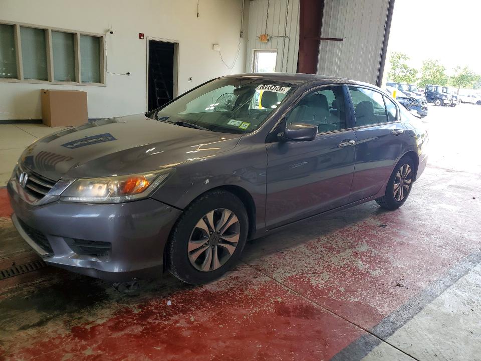 66033036 :رقم المزاد ، 1HGCR2F33FA267072 vin ، 2015 Honda Accord مزاد بيع