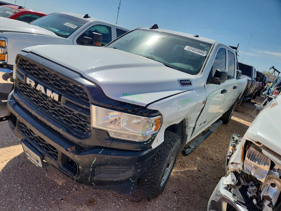 63403866 :رقم المزاد ، 3C6UR5HJ3NG298748 vin ، 2022 Ram 2500 مزاد بيع