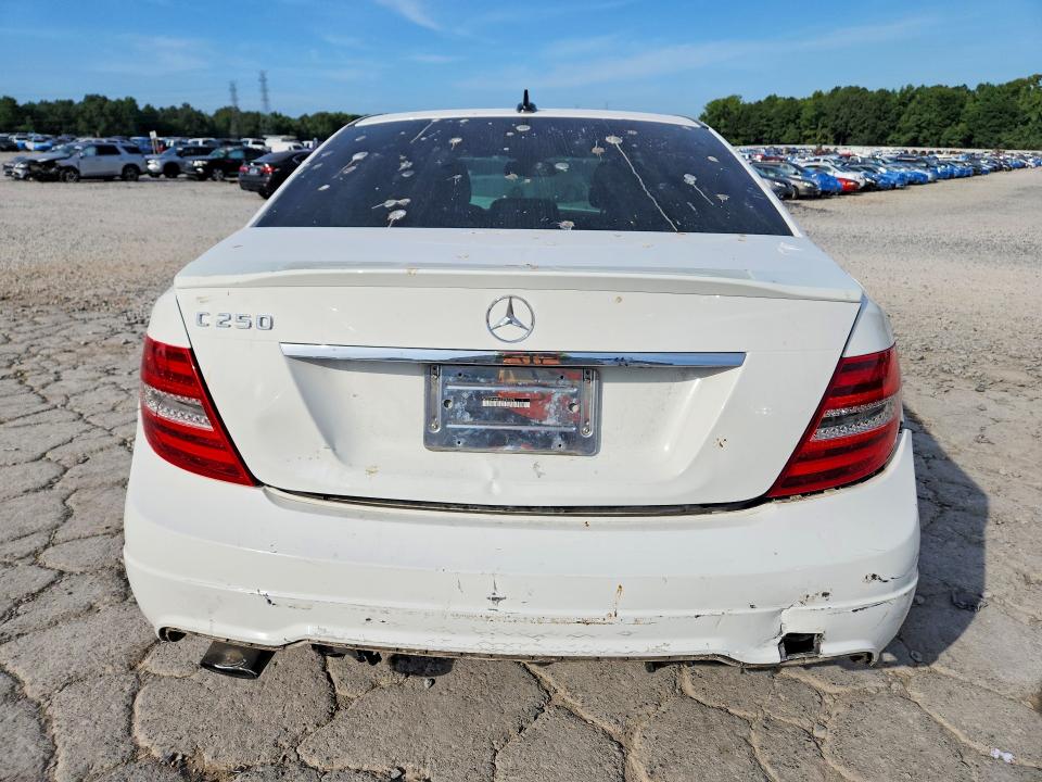 64319036 :رقم المزاد ، WDDGF4HB6EA941079 vin ، 2014 Mercedes-benz C مزاد بيع