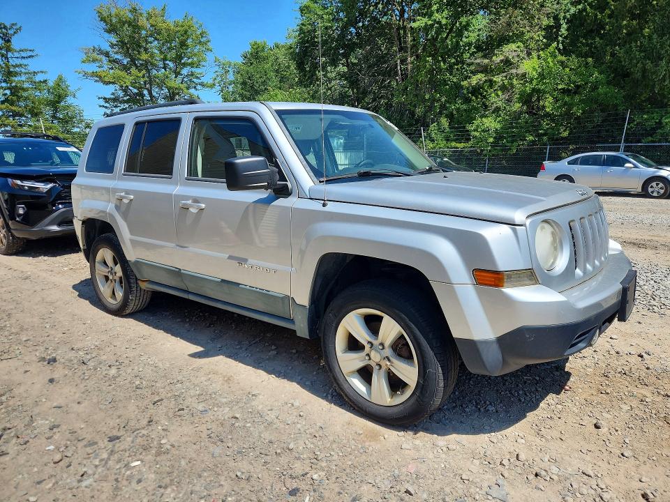 2011 Jeep Patriot მანქანა იყიდება აუქციონზე, vin: 1J4NF1GB6BD275881, აუქციონის ნომერი: 64016686
