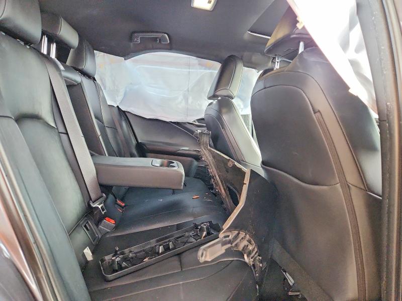 63843006 :رقم المزاد ، JTHP3JBH2M2033170 vin ، 2021 Lexus Ux مزاد بيع