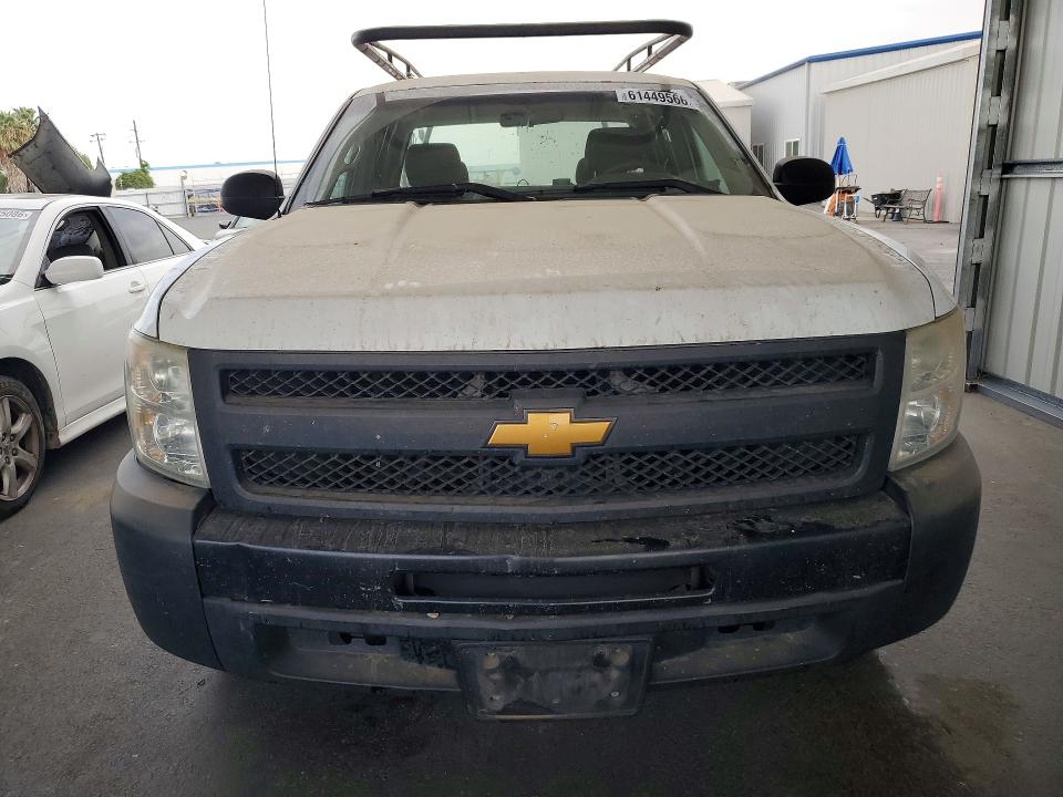 61449566 :رقم المزاد ، 1GCRCPEX5DZ105017 vin ، 2013 Chevrolet Silverado مزاد بيع