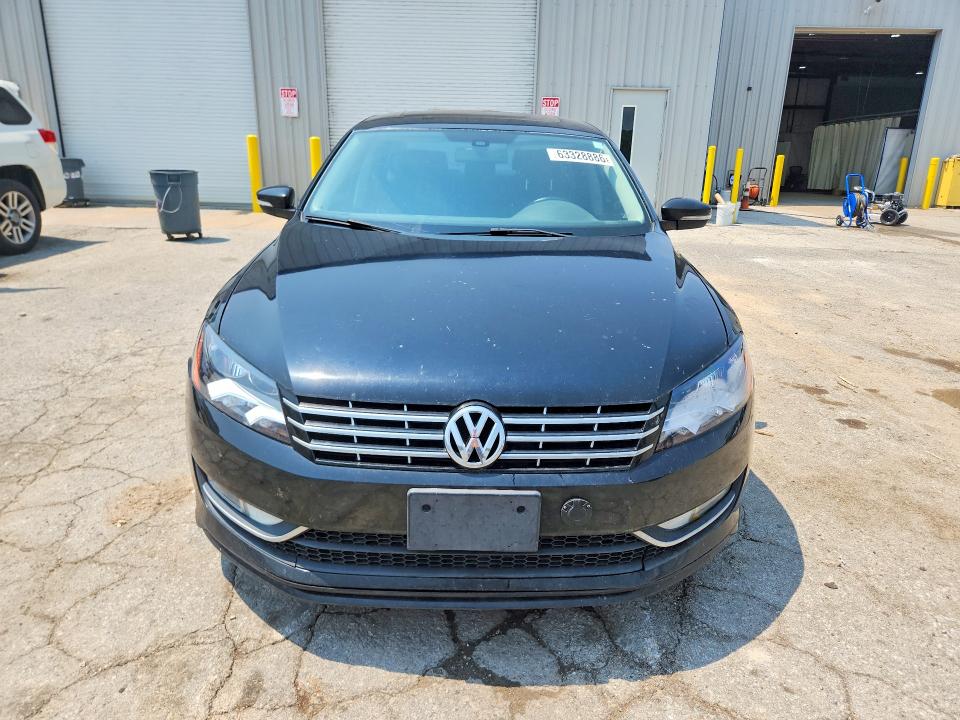63328886 :رقم المزاد ، 1VWCN7A35DC066187 vin ، 2013 Volkswagen Passat مزاد بيع