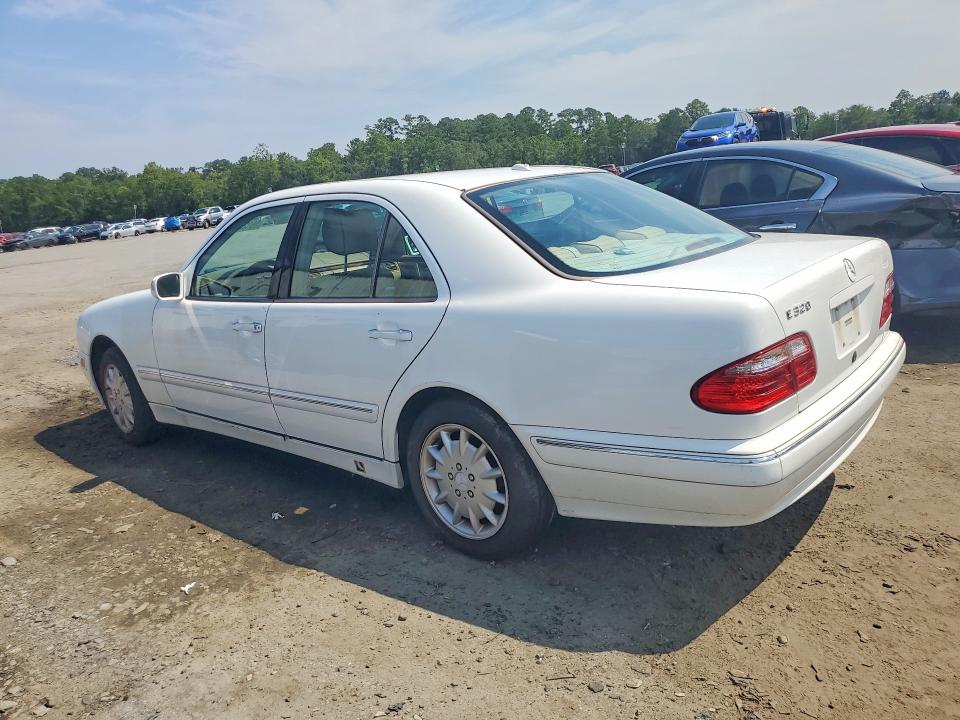 66125496 :رقم المزاد ، WDBJF65J3YB131364 vin ، 2000 Mercedes-benz E مزاد بيع