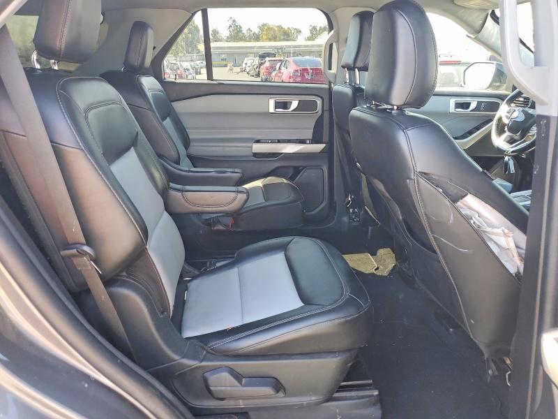 63733756 :رقم المزاد ، 1FMSK8DHXNGB02837 vin ، 2022 Ford Explorer مزاد بيع