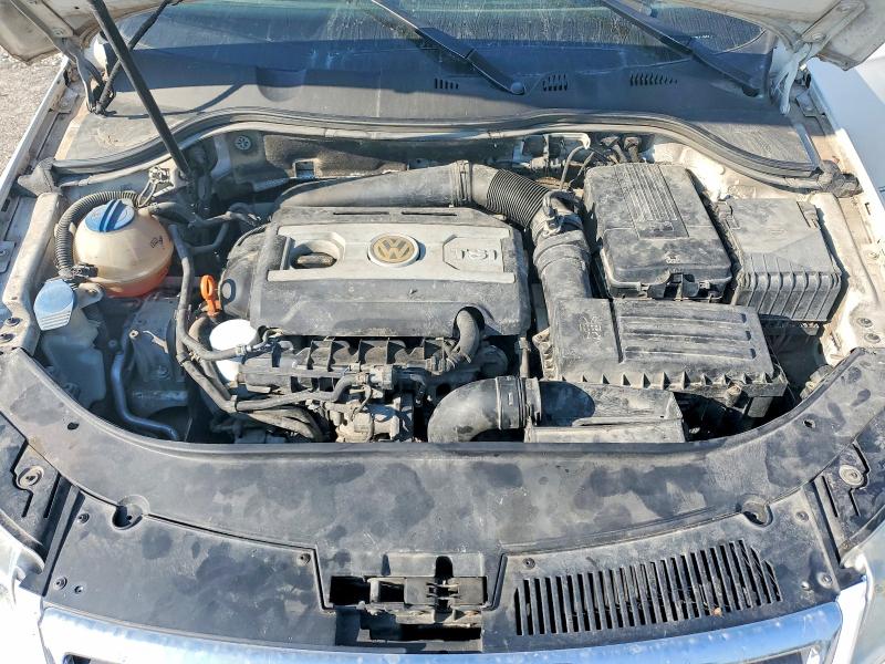 66869306 :رقم المزاد ، WVWAK73C18E211672 vin ، 2008 Volkswagen Passat مزاد بيع