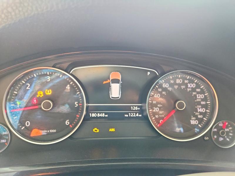 63333496 :رقم المزاد ، WVGFK9BP8CD000100 vin ، 2012 Volkswagen Touareg مزاد بيع