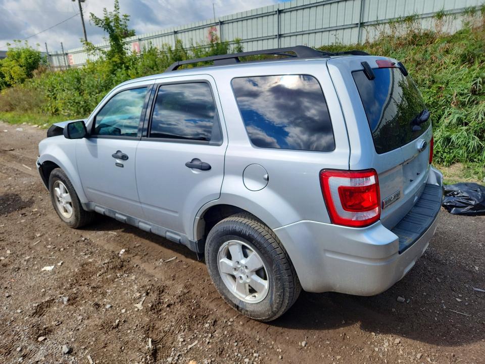 2011 Ford Escape მანქანა იყიდება აუქციონზე, vin: 1FMCU9D76BKB40750, აუქციონის ნომერი: 66417176