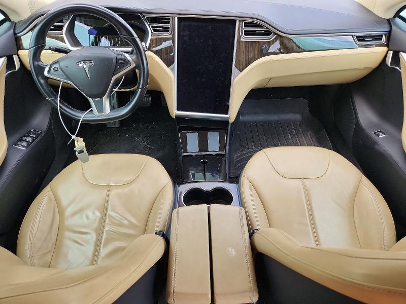 63150316 :رقم المزاد ، 5YJSA1AG0DFP12054 vin ، 2013 Tesla Model S مزاد بيع