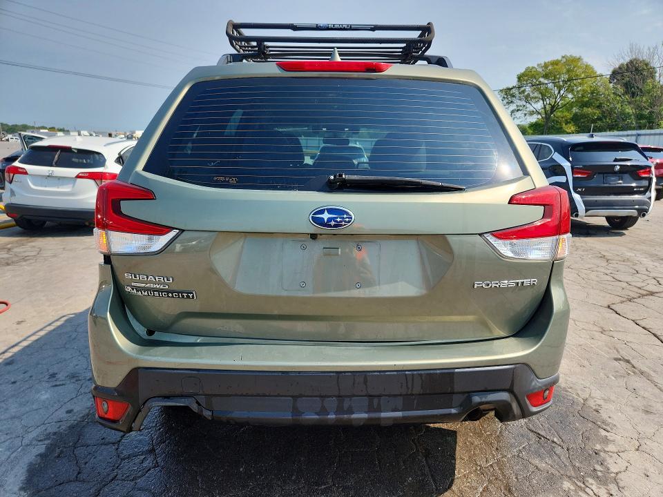 Продаж на аукціоні авто 2019 Subaru Forester, vin: JF2SKACC3KH401367, номер лоту: 64586026
