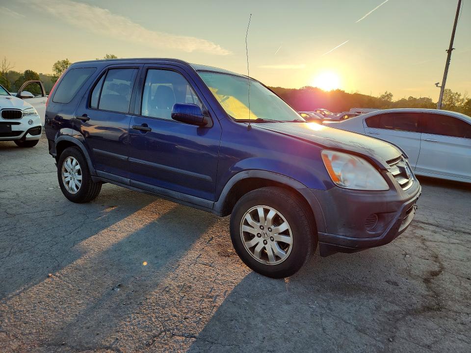 64545896 :رقم المزاد ، JHLRD78815C000810 vin ، 2005 Honda Cr-v مزاد بيع