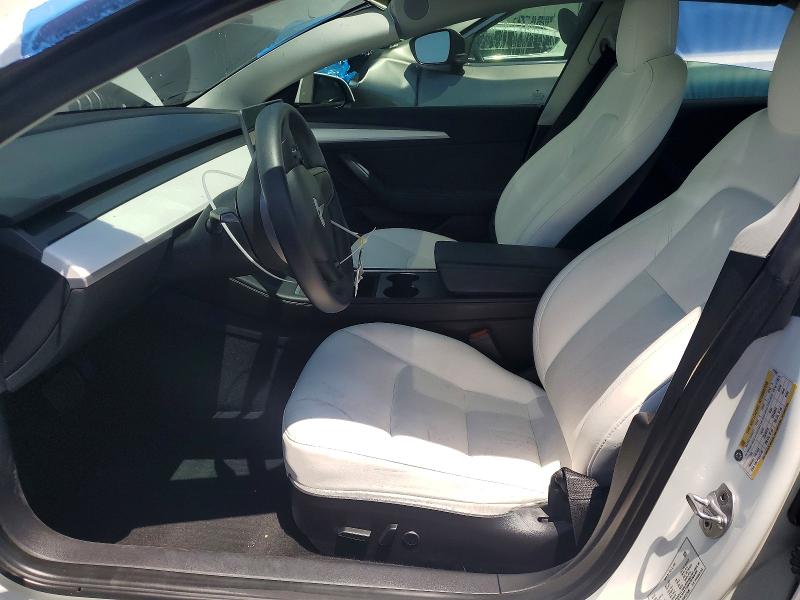 62711056 :رقم المزاد ، 5YJ3E1EA5NF373582 vin ، 2022 Tesla Model 3 مزاد بيع