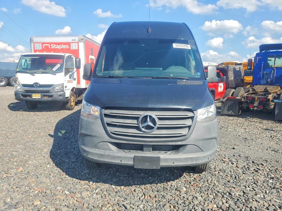 64435296 :رقم المزاد ، W1W5EDHY0LT023651 vin ، 2020 Mercedes-benz Sprinter مزاد بيع