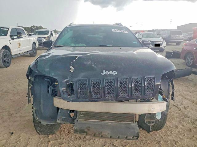 Продаж на аукціоні авто 2019 Jeep Cherokee, vin: 1C4PJMLB8KD182400, номер лоту: 66454226