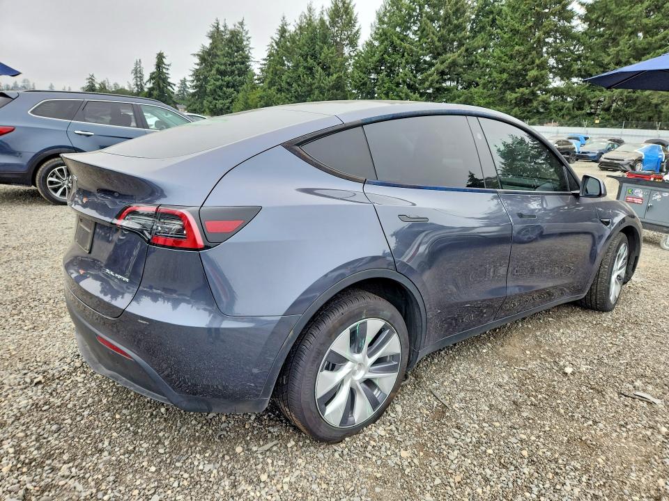 64031326 :رقم المزاد ، 7SAYGDEE1PF926075 vin ، 2023 Tesla Model Y مزاد بيع