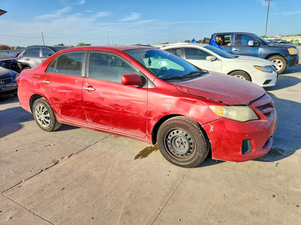 65628816 :رقم المزاد ، 2T1BU4EE8BC606986 vin ، 2011 Toyota Corolla مزاد بيع