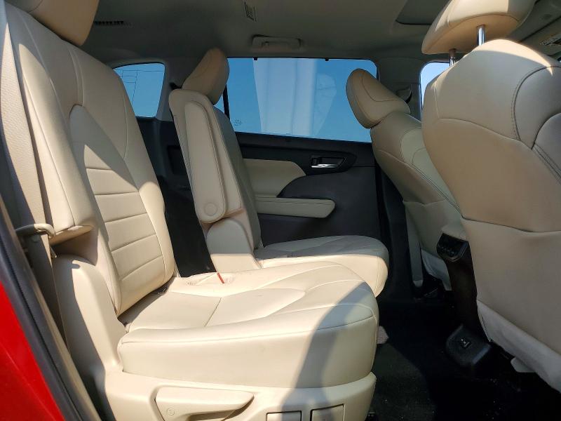 Продаж на аукціоні авто 2022 Toyota Highlander, vin: 5TDHZRBH0NS219478, номер лоту: 64435546