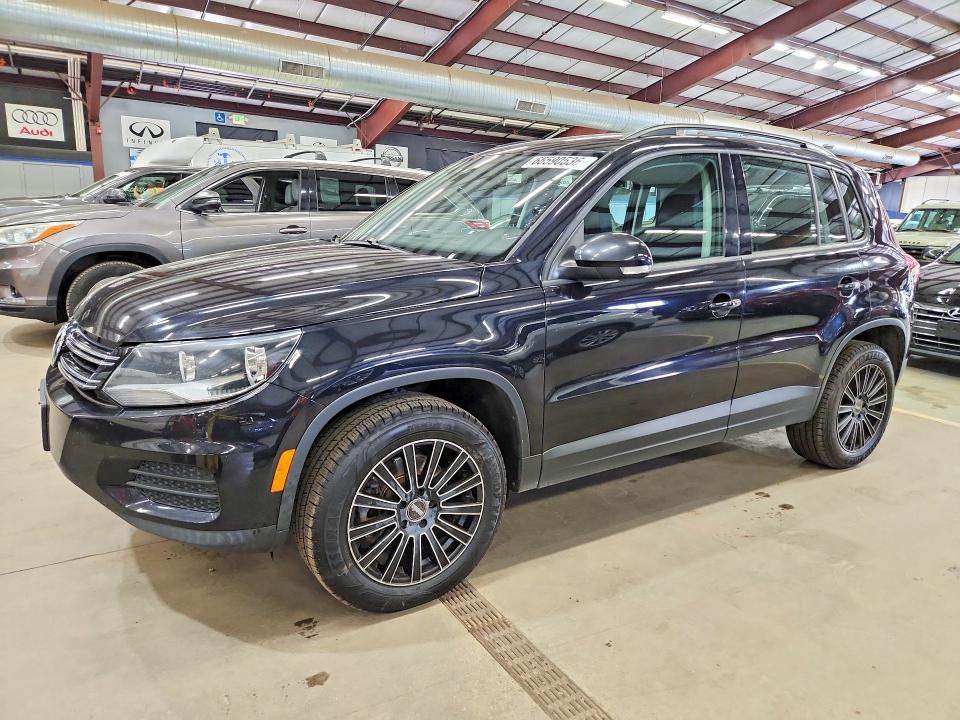 2016 Volkswagen Tiguan მანქანა იყიდება აუქციონზე, vin: WVGBV7AX9GW532641, აუქციონის ნომერი: 66590536