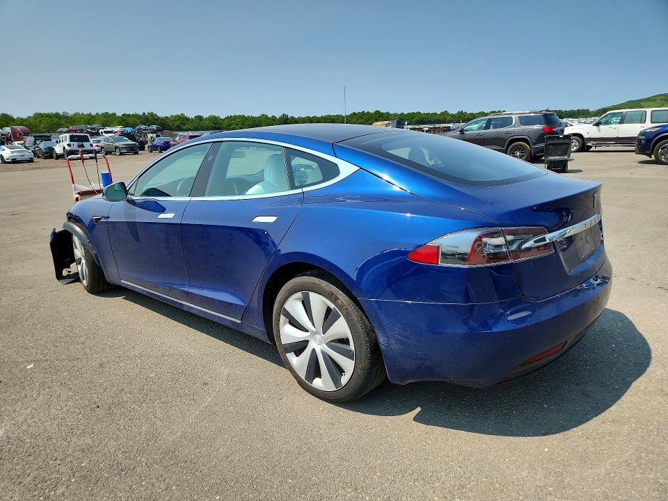 64539106 :رقم المزاد ، 5YJSA1E28LF369863 vin ، 2020 Tesla Model S مزاد بيع