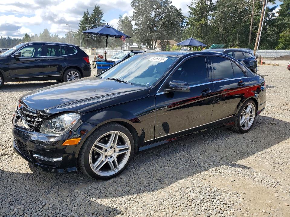 2014 Mercedes-benz C მანქანა იყიდება აუქციონზე, vin: WDDGF4HB1EA939448, აუქციონის ნომერი: 64661156