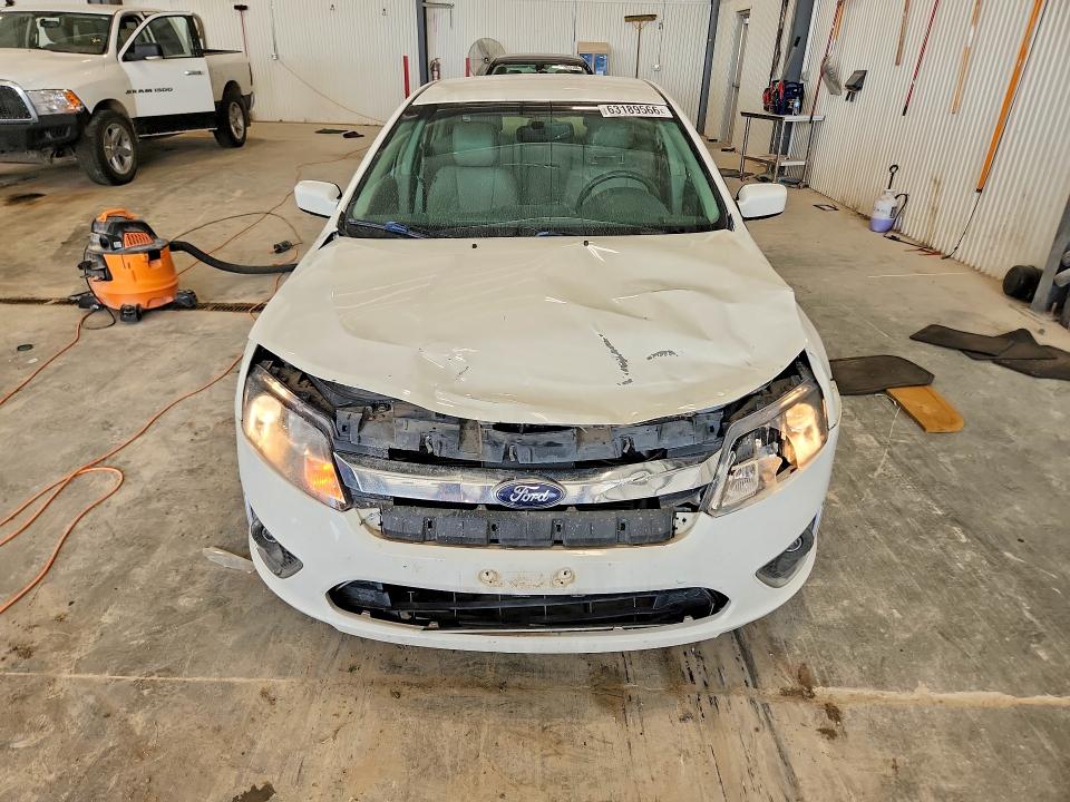 63189566 :رقم المزاد ، 3FAHP0JAXCR437312 vin ، 2012 Ford Fusion مزاد بيع