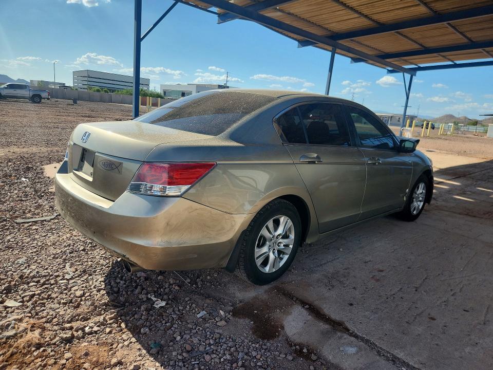 66240696 :رقم المزاد ، JHMCP26488C062351 vin ، 2008 Honda Accord مزاد بيع