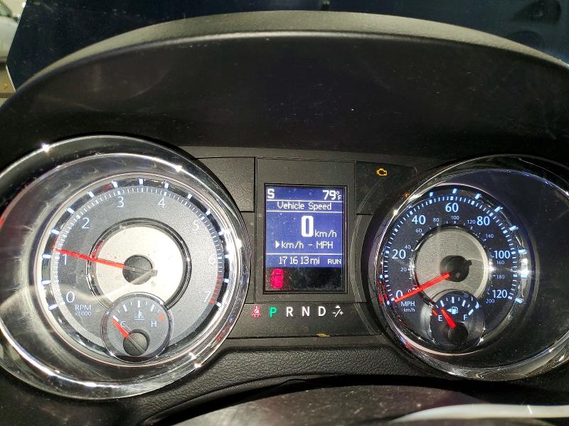 63785626 :رقم المزاد ، 2C4RC1BG8FR645153 vin ، 2015 Chrysler Town & Country مزاد بيع