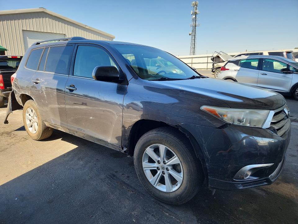 Продажа на аукционе авто 2011 Toyota Highlander, vin: 5TDZK3EH0BS033677, номер лота: 63598436