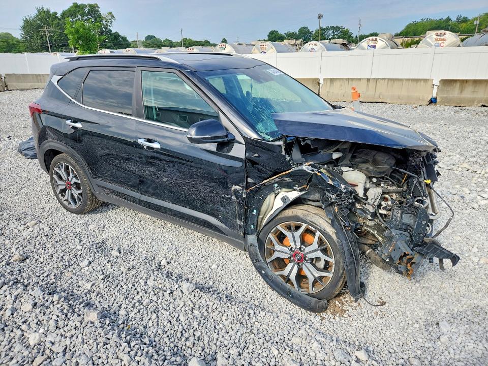 Продаж на аукціоні авто 2022 Kia Seltos, vin: KNDETCA24N7278106, номер лоту: 64142696