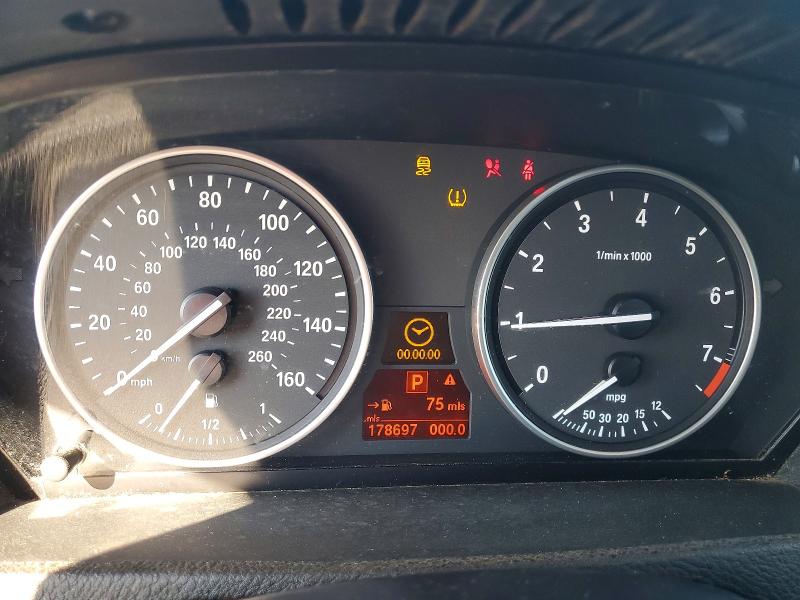 66472746 :رقم المزاد ، 5UXZV4C58BL740984 vin ، 2011 Bmw X5 مزاد بيع