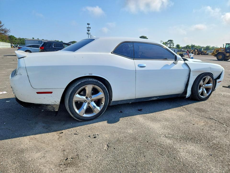2015 Dodge Challenger მანქანა იყიდება აუქციონზე, vin: 2C3CDZBG3FH758830, აუქციონის ნომერი: 64014376