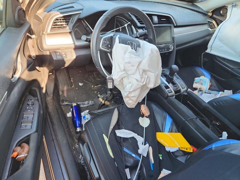 Aukcja sprzedaży 2017 Honda Civic, vin: 2HGFC2F70HH564211, numer aukcji: 66901686