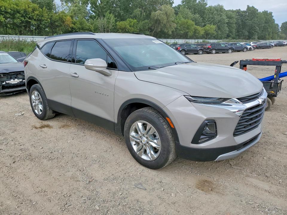66182986 :رقم المزاد ، 3GNKBCR4XMS561970 vin ، 2021 Chevrolet Blazer مزاد بيع