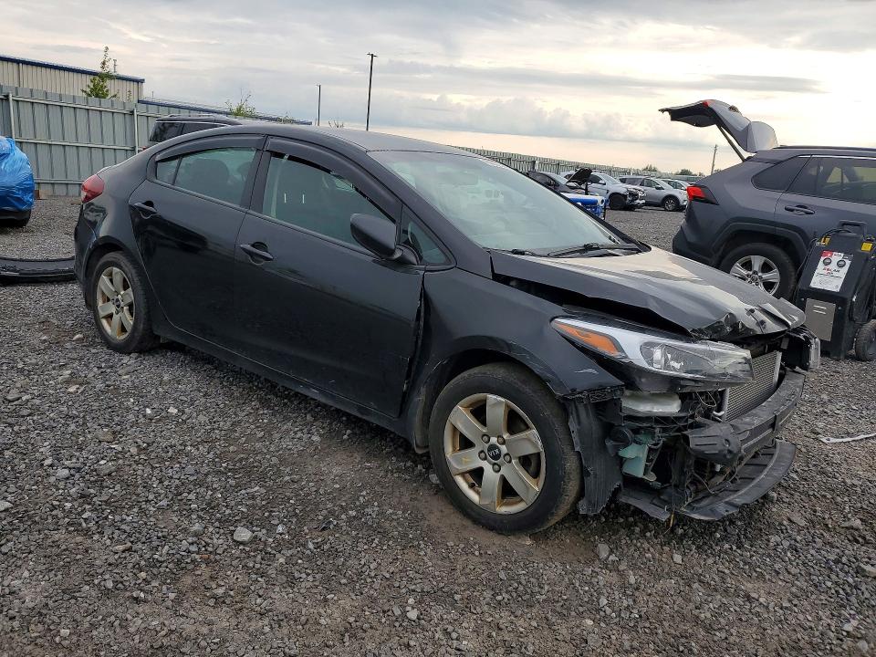 65828536 :رقم المزاد ، 3KPFL4A77HE059649 vin ، 2017 Kia Forte مزاد بيع
