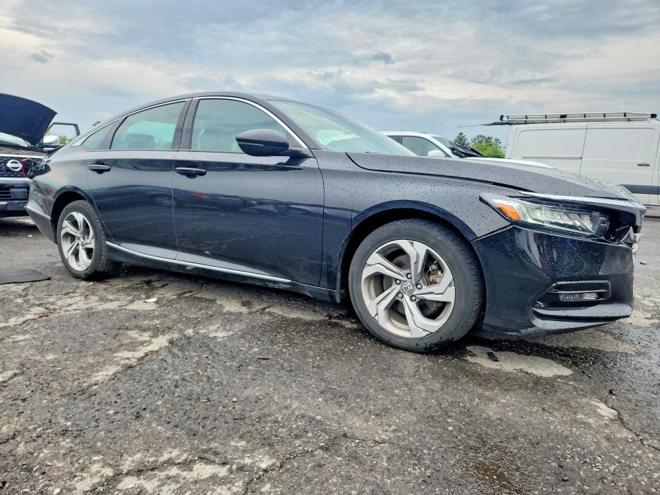 Aukcja sprzedaży 2018 Honda Accord, vin: 1HGCV2F63JA032220, numer aukcji: 64641566