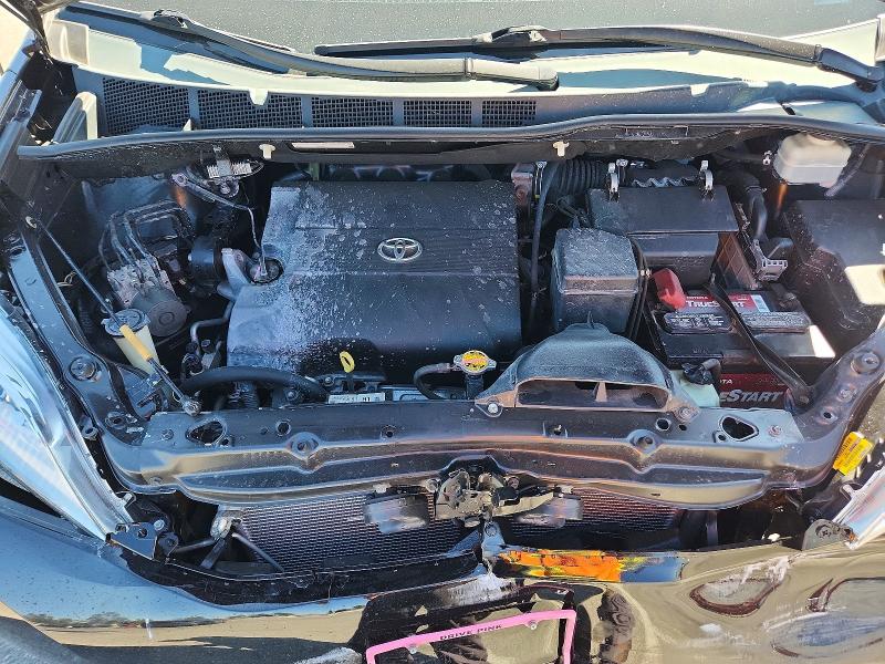 63902546 :رقم المزاد ، 5TDKK3DC4DS300538 vin ، 2013 Toyota Sienna مزاد بيع