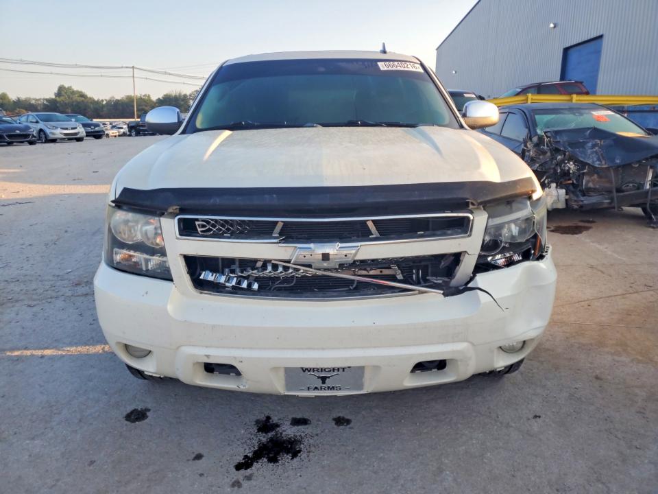 66640216 :رقم المزاد ، 1GNSKKE74DR374141 vin ، 2013 Chevrolet Suburban مزاد بيع