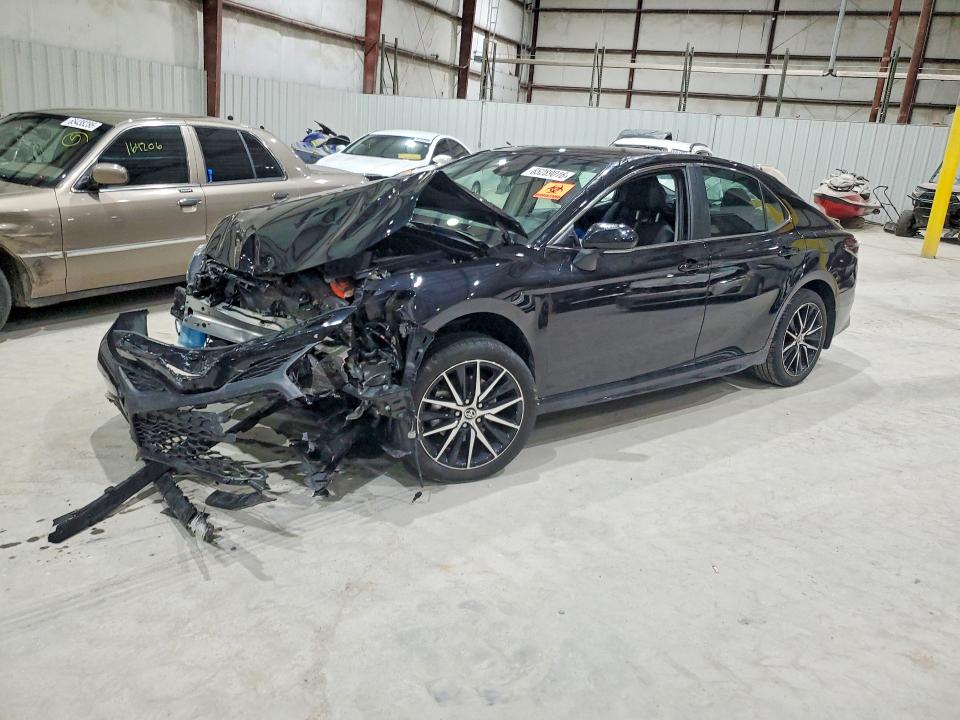 65289016 :رقم المزاد ، 4T1T11AK2RU229152 vin ، 2024 Toyota Camry مزاد بيع