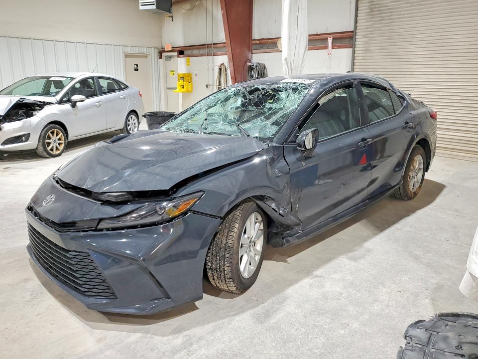 2025 Toyota Camry მანქანა იყიდება აუქციონზე, vin: 4T1DAACK1SU078229, აუქციონის ნომერი: 64385036