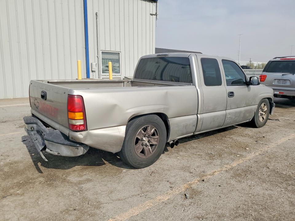 63779106 :رقم المزاد ، 2GCEC19V2Y1135191 vin ، 2000 Chevrolet Silverado مزاد بيع