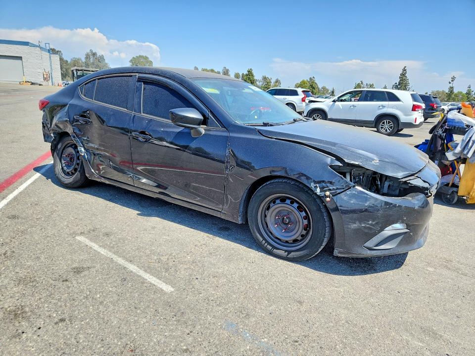 63441166 :رقم المزاد ، 3MZBM1U79FM217317 vin ، 2015 Mazda 3 مزاد بيع