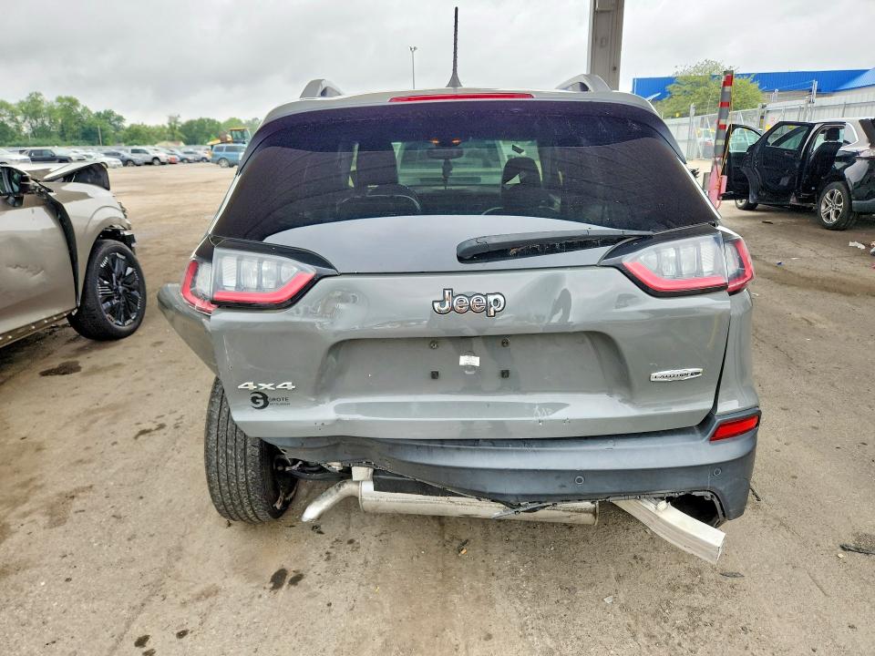 64717046 :رقم المزاد ، 1C4PJMLB1MD125037 vin ، 2021 Jeep Cherokee مزاد بيع