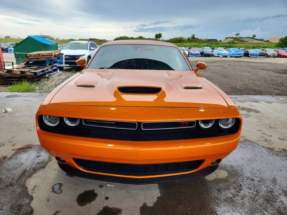 2018 Dodge Challenger მანქანა იყიდება აუქციონზე, vin: 2C3CDZBT1JH251852, აუქციონის ნომერი: 63936986
