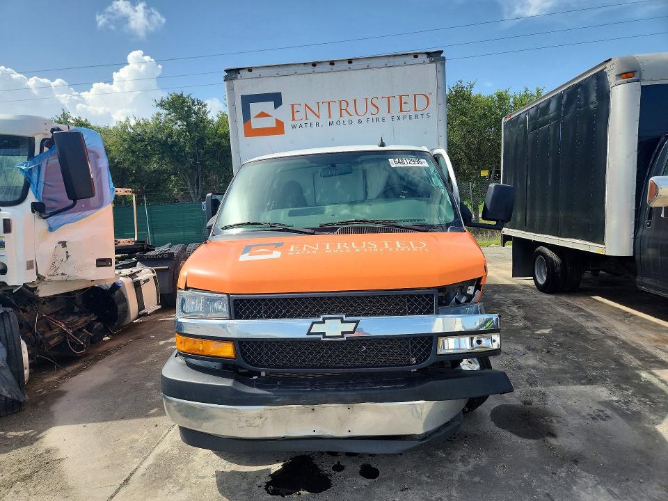 2021 Chevrolet Express მანქანა იყიდება აუქციონზე, vin: 1GB0GRFP2M1251272, აუქციონის ნომერი: 64812996