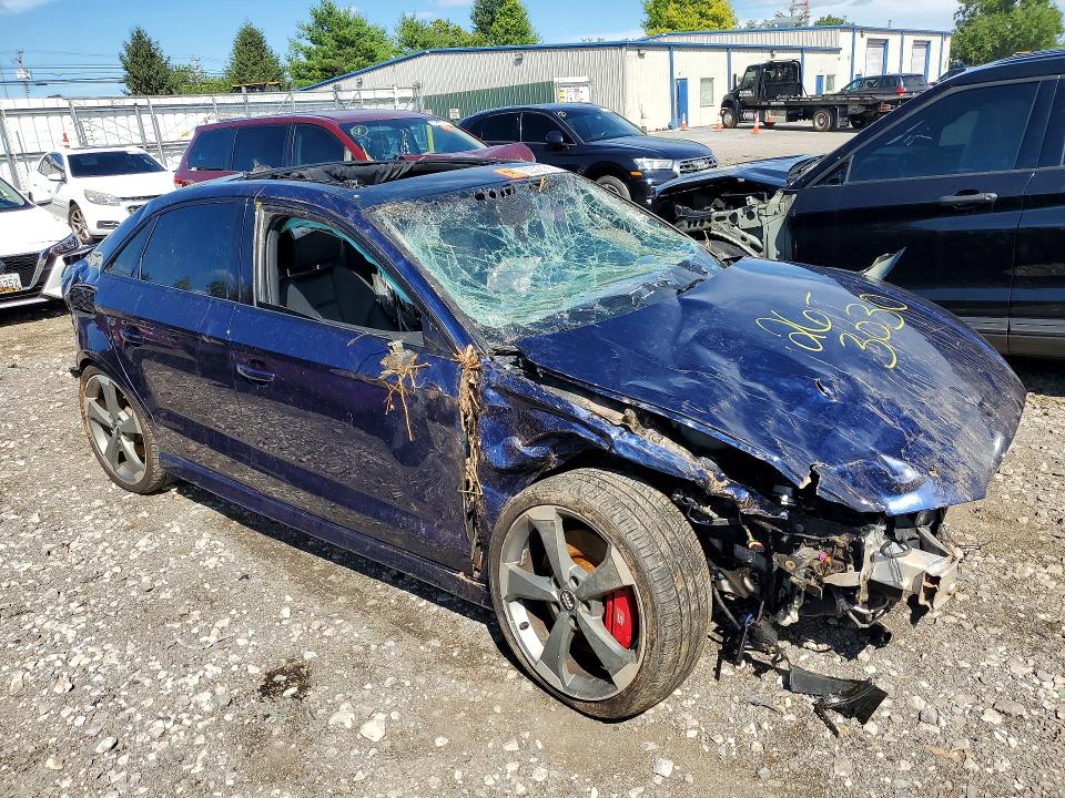 63322166 :رقم المزاد ، WAUB1GFF0KA124144 vin ، 2019 Audi S3 مزاد بيع