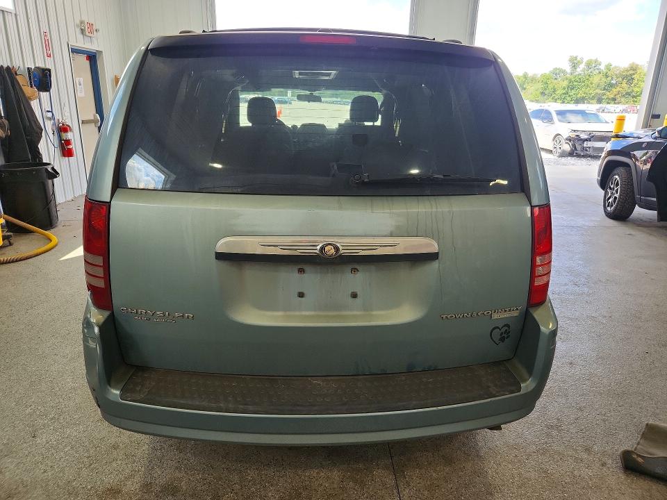 66258166 :رقم المزاد ، 2A4RR5D14AR338645 vin ، 2010 Chrysler Town & Country مزاد بيع
