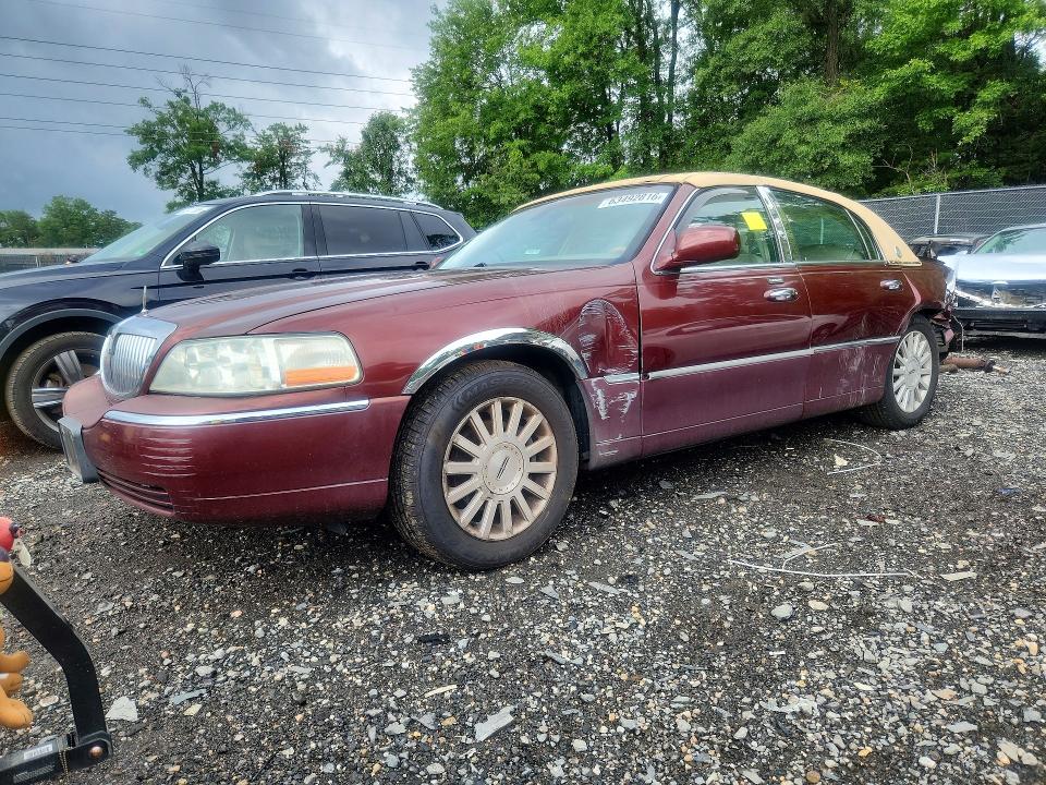 Продажа на аукционе авто 2003 Lincoln Town Car, vin: 1LNHM82W63Y687204, номер лота: 63492816